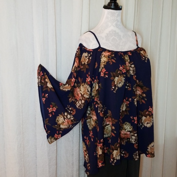 Million Bullop blouse - Picture 3 of 7